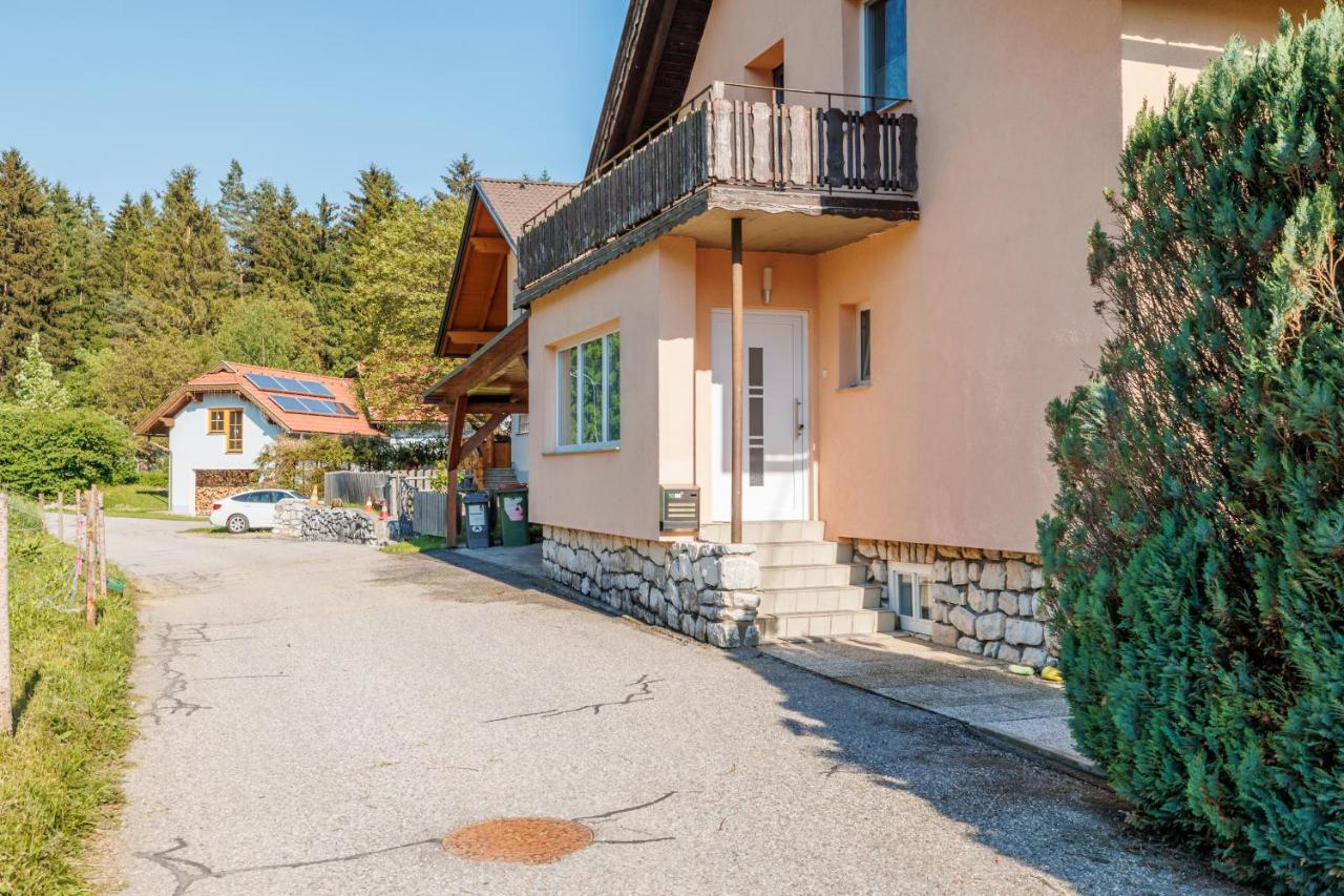 Ferienhaus Auszeit Natur Villach Bagian luar foto